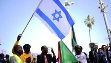 صورة “السودان” تطبع علاقاتها مع إسرائيل رسميا