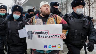 صورة آلاف الروسيين بالشوراع للمطالبة بالإفراج عن “نافالني”