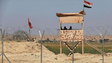 صورة العراق يقيم ساتراً على حدوده مع سوريا