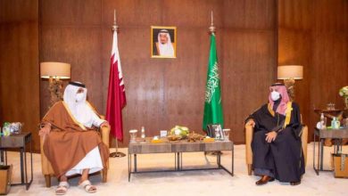 صورة ولي العهد السعودي يرسل رسالة خطية لأمير قطر