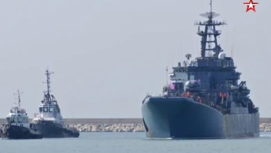 صورة سفن إنزال عسكرية روسية تصل إلى ميناء طرطوس